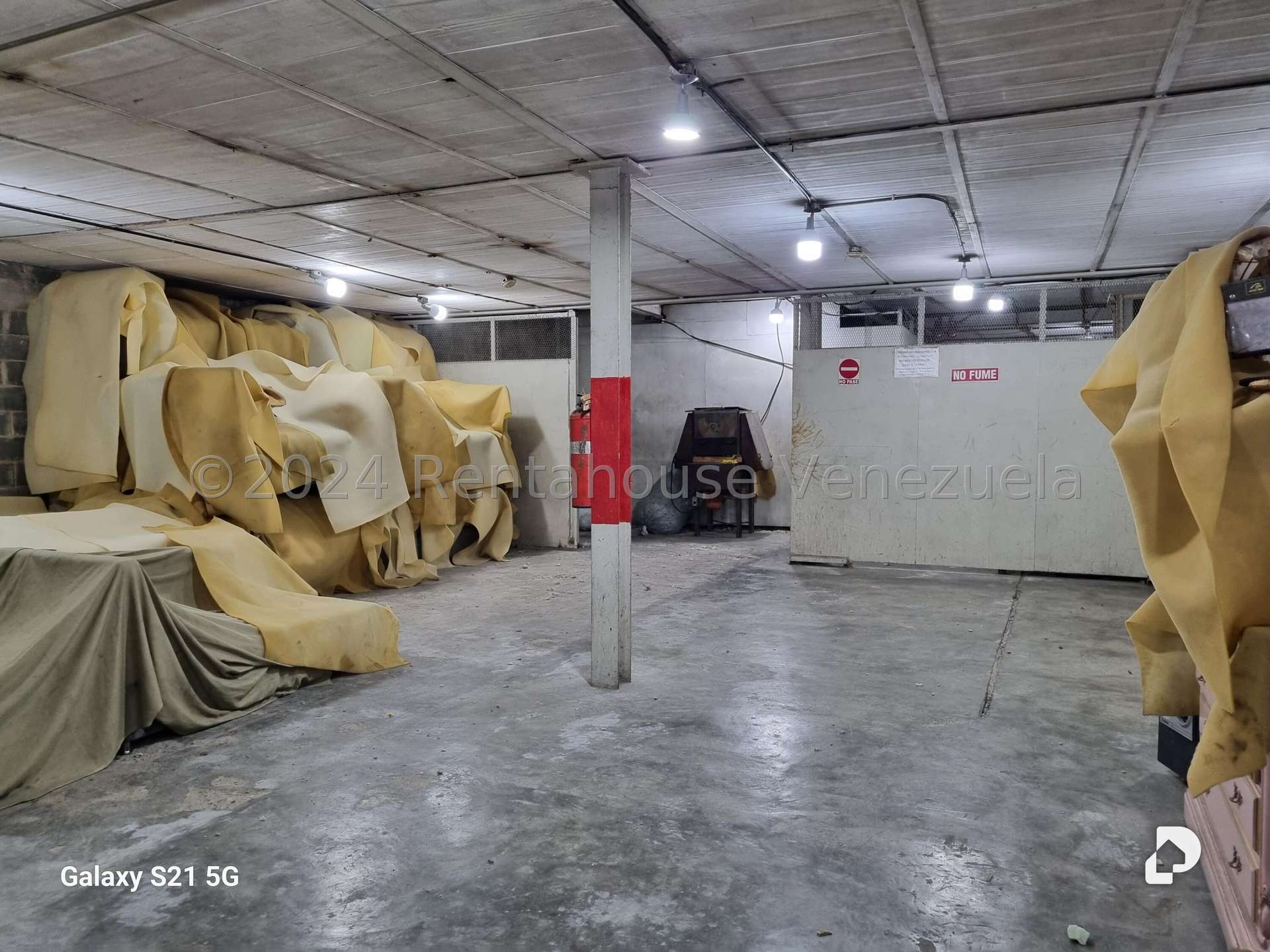 Local comercial en Los Rosales, Caracas – 12
