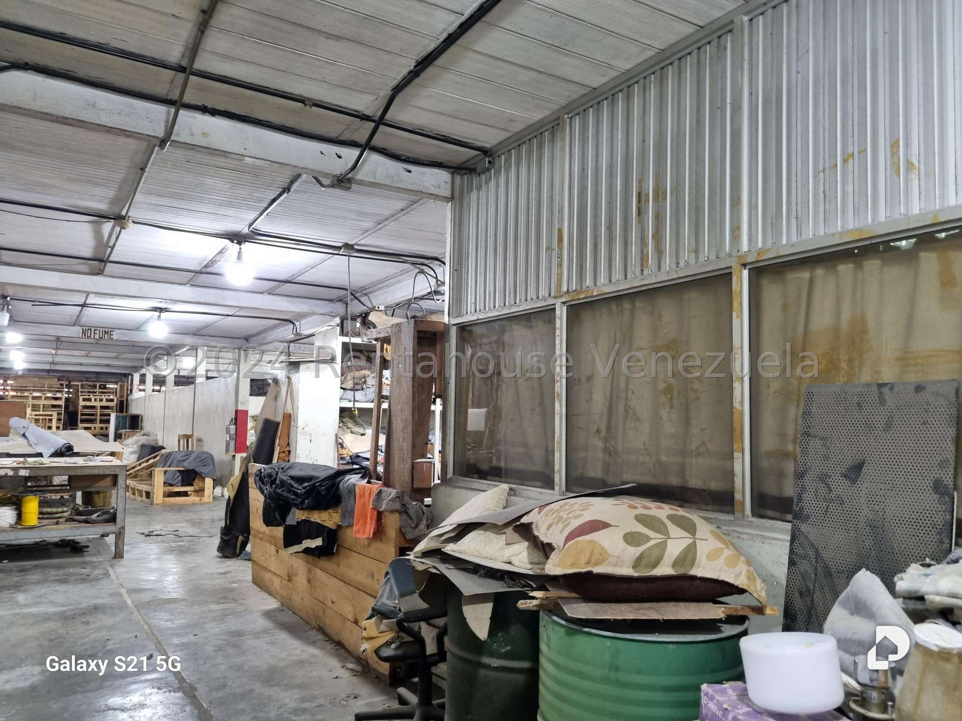 Local comercial en Los Rosales, Caracas – 22