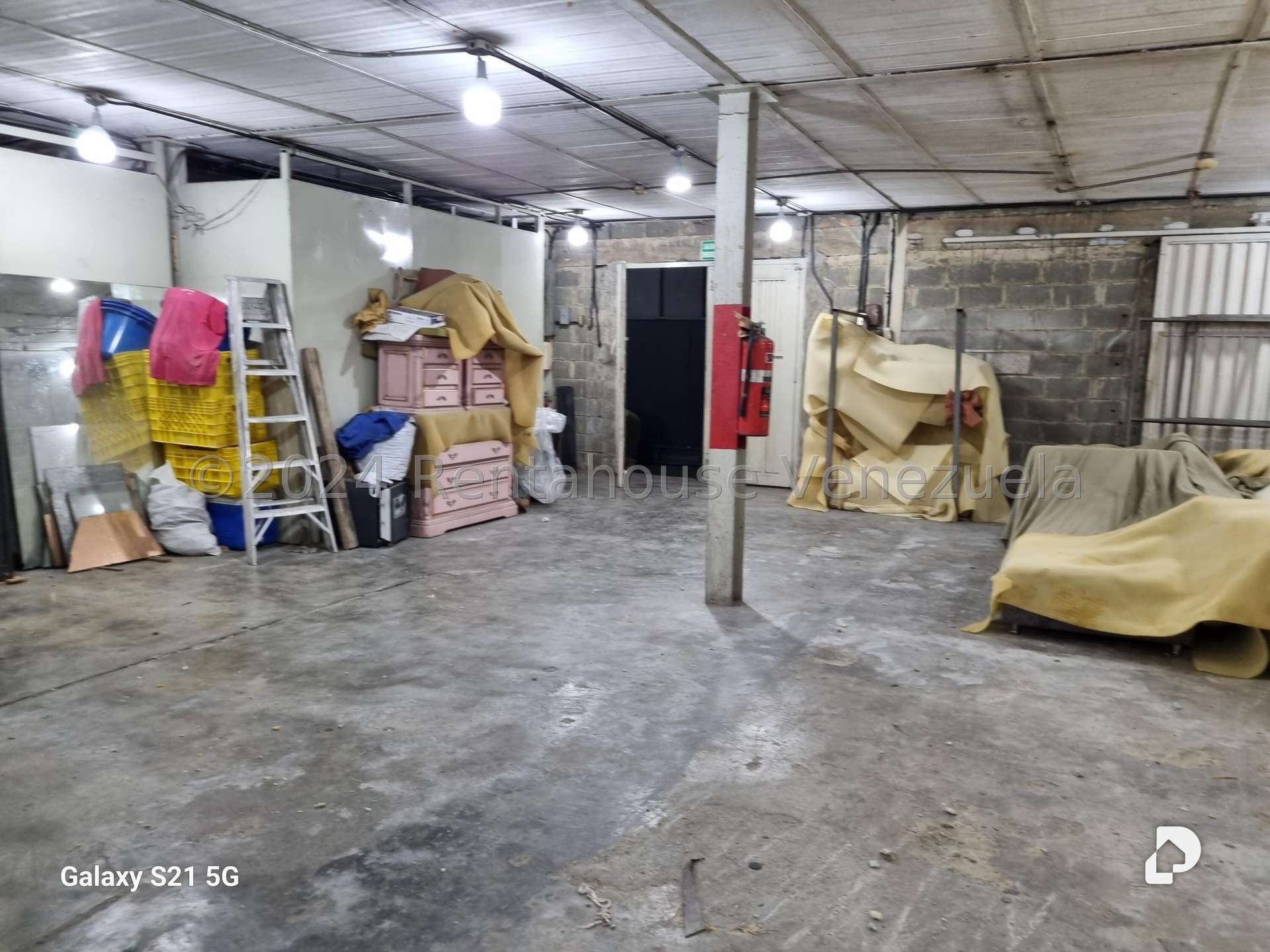 Local comercial en Los Rosales, Caracas – 15