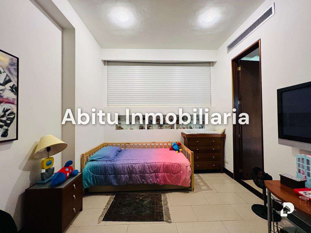 Apartamento en Altamira, Caracas – 18
