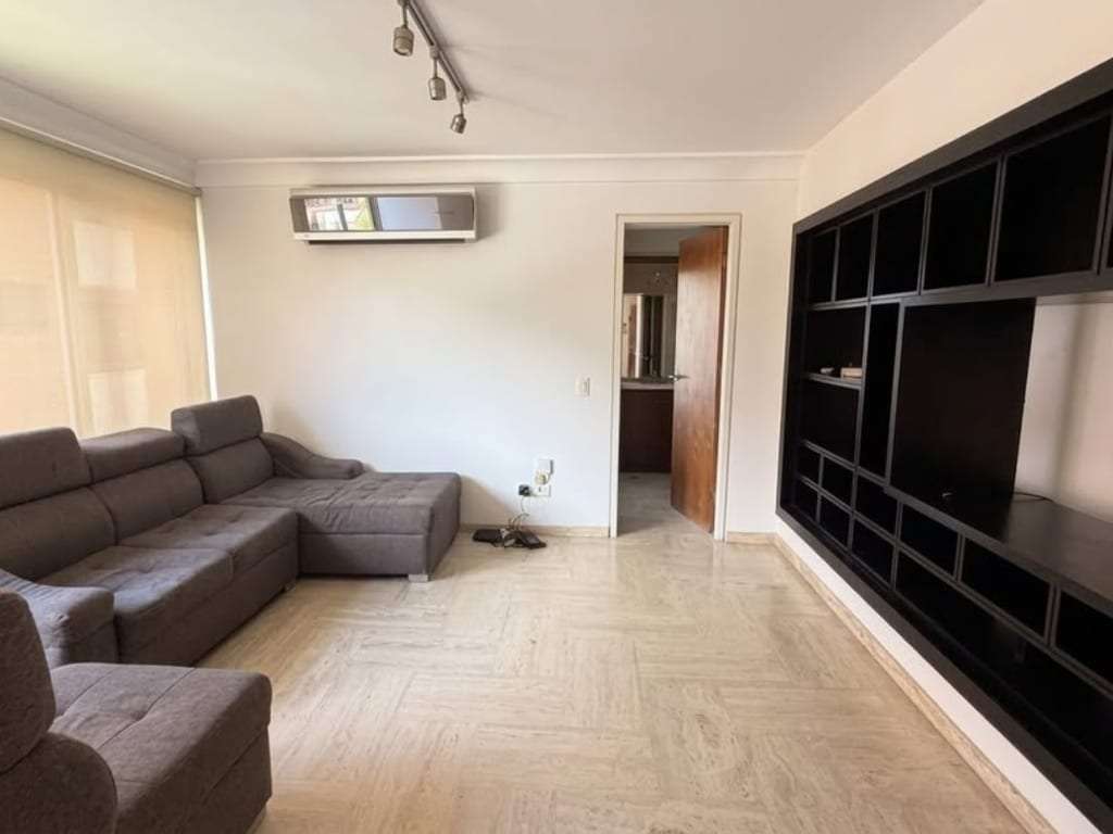 Apartment in Campo Alegre, Caracas - 1