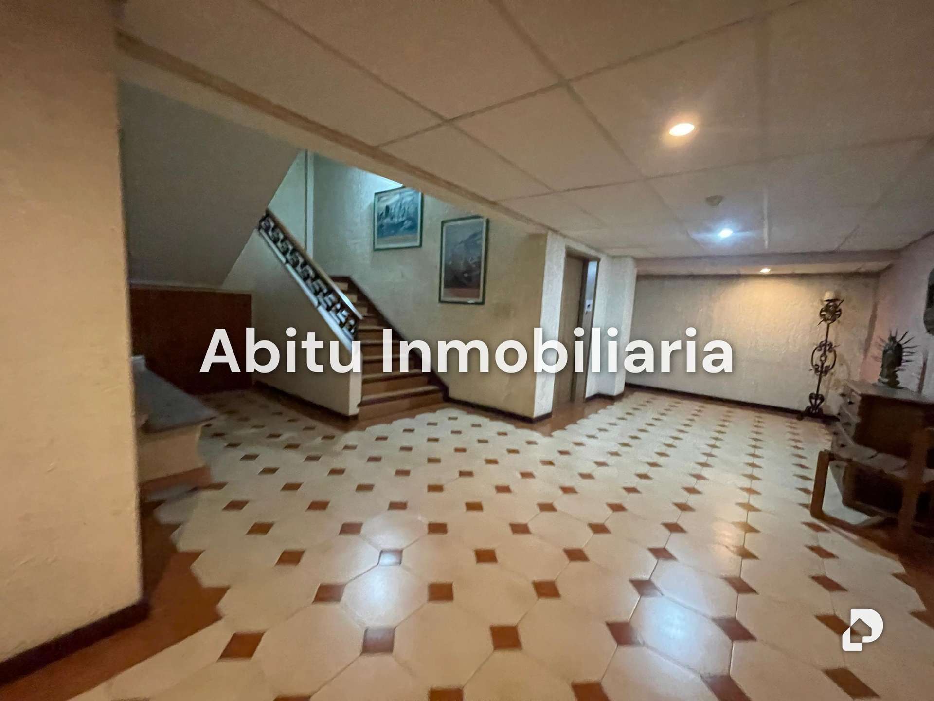 Edificio en La Florida, Caracas – 6