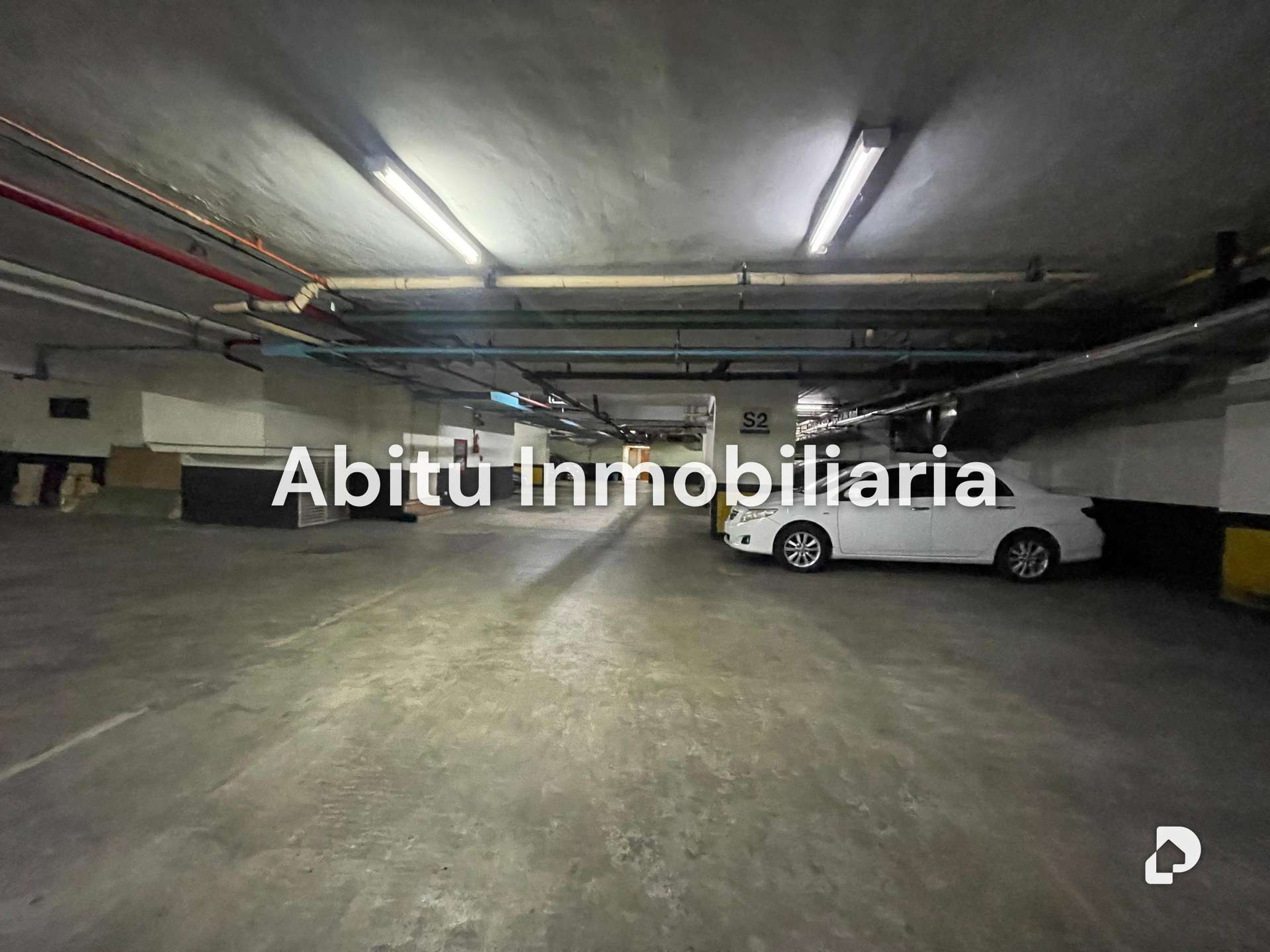 Edificio en La Florida, Caracas – 11
