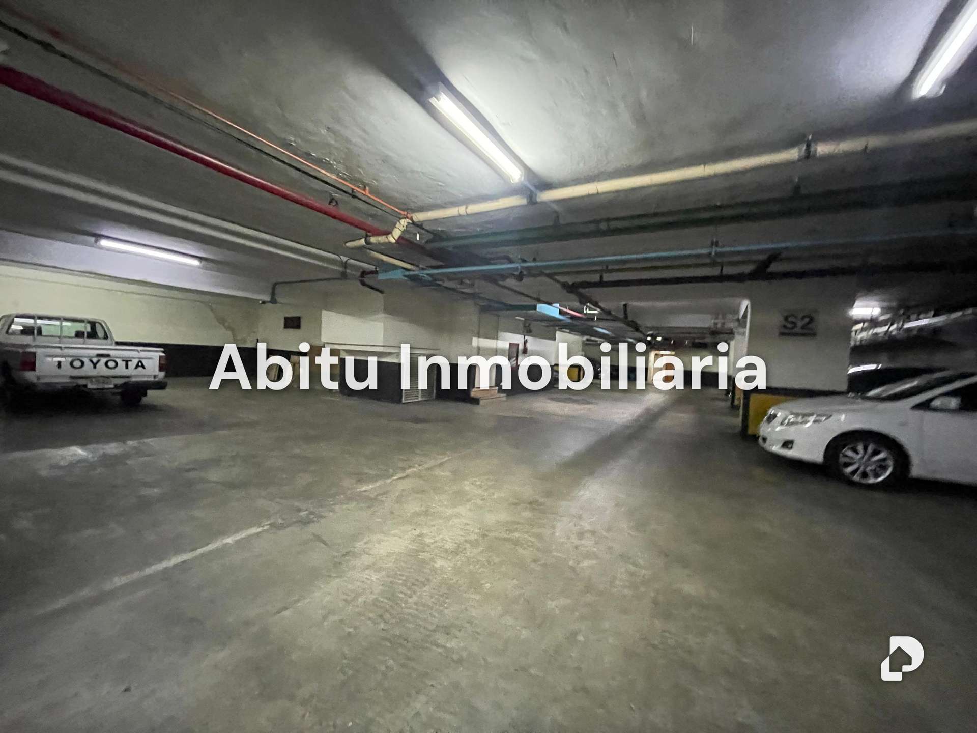 Edificio en La Florida, Caracas – 10