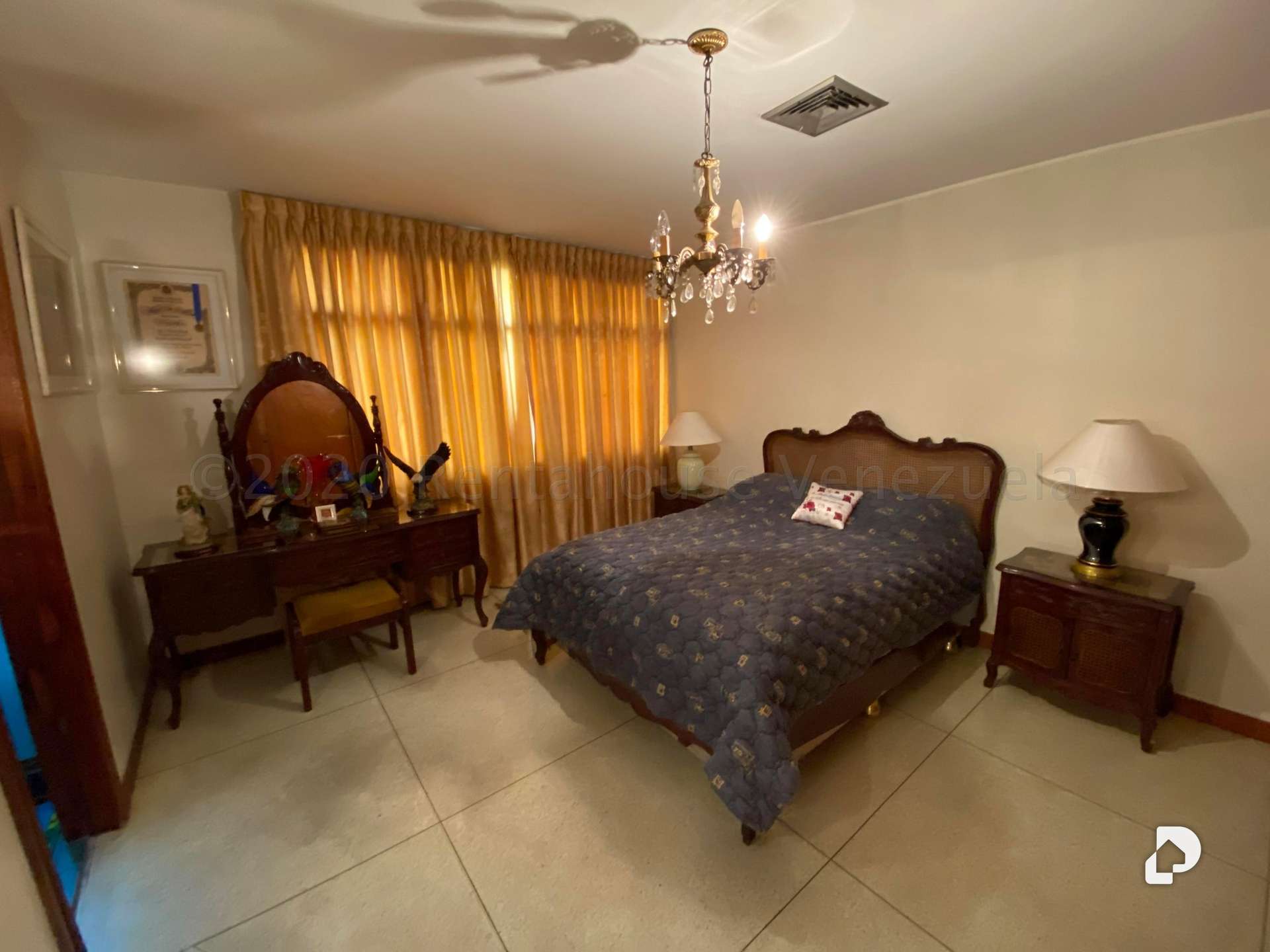 Casa en Colinas de Bello Monte, Caracas – 25