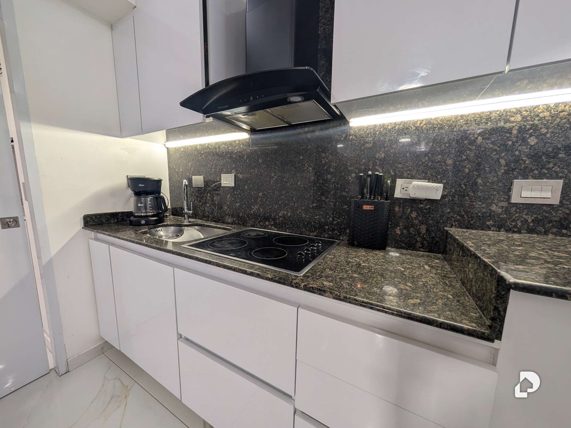 Apartamento en El Rosal, Caracas – 5