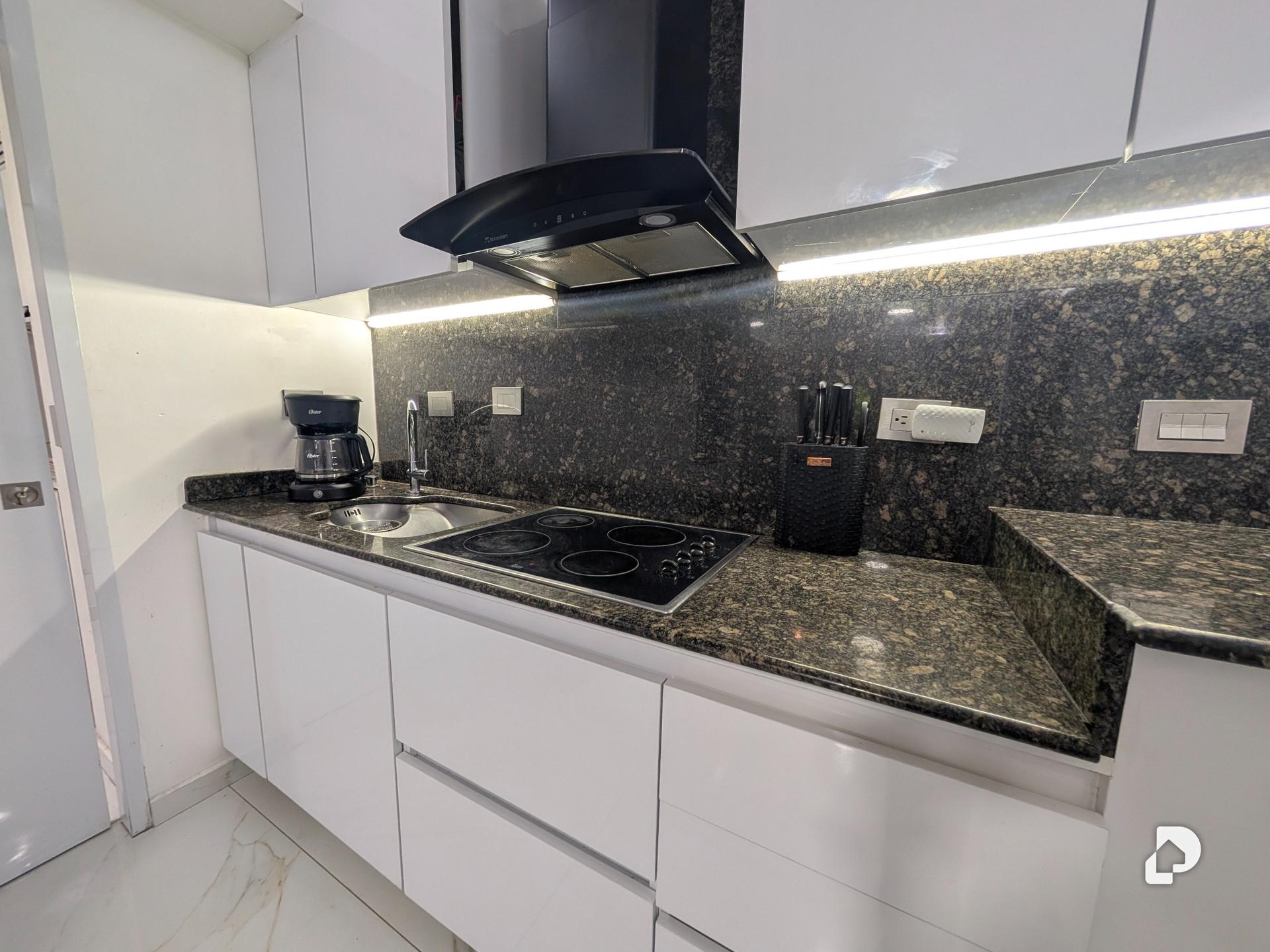 Apartamento en El Rosal, Caracas – 5