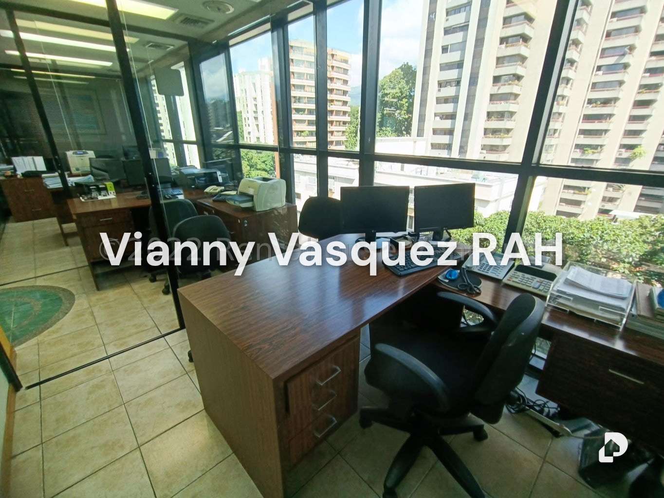 Oficina en El Bosque, Caracas – 11