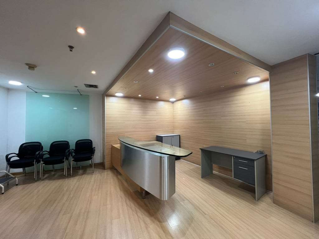 Oficina en Chacao, Caracas - 1