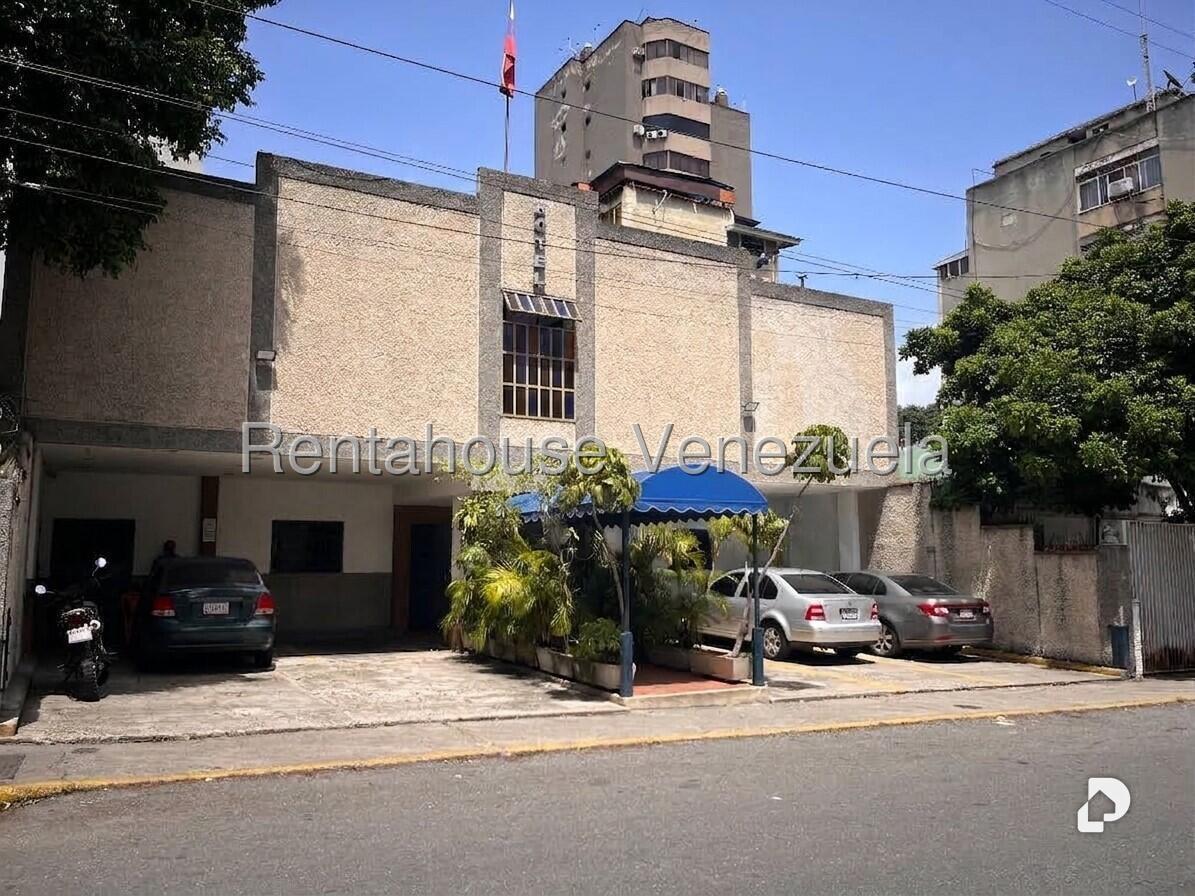 Edificio en Sabana Grande, Caracas – 1