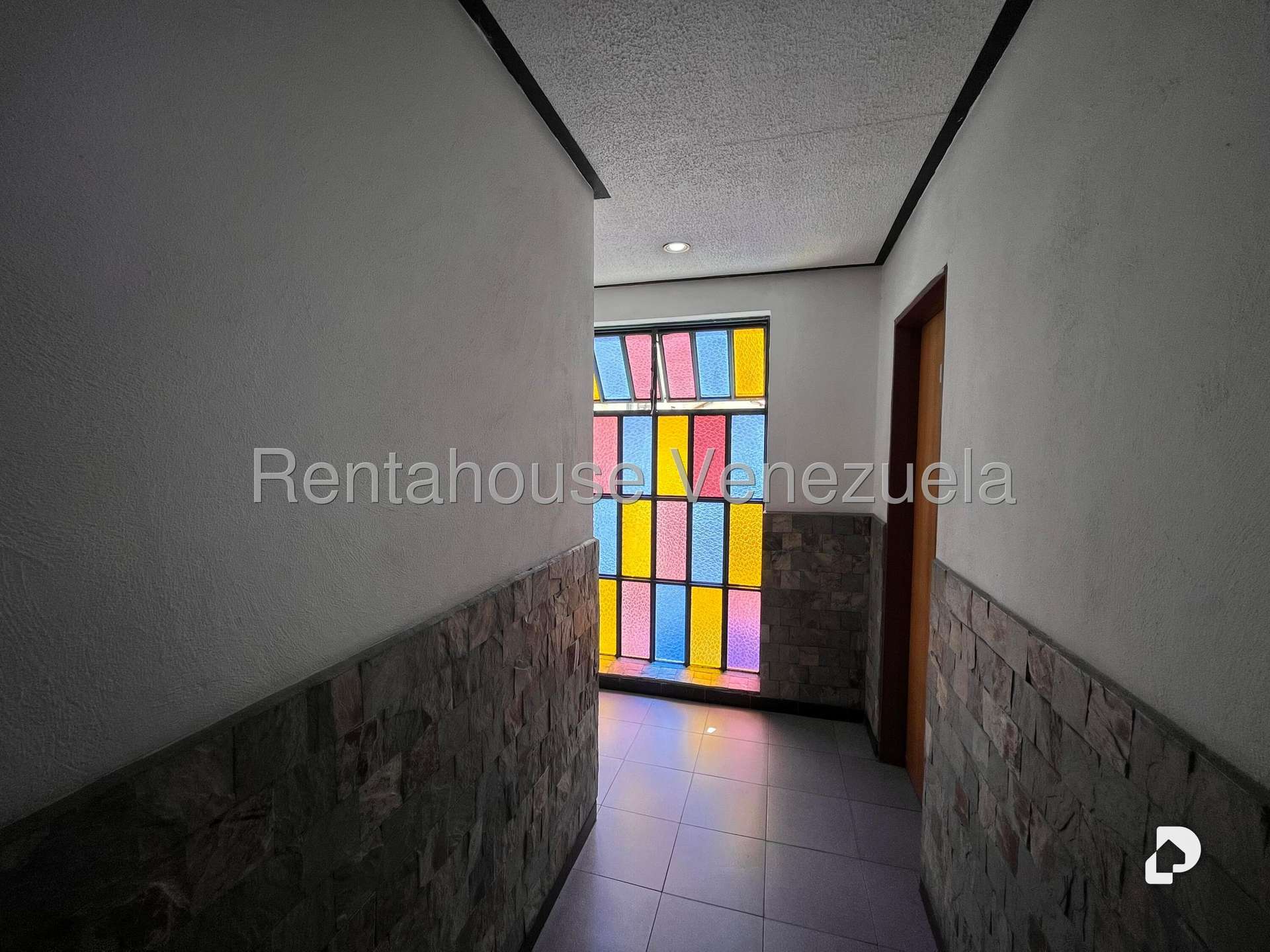 Edificio en Sabana Grande, Caracas – 14