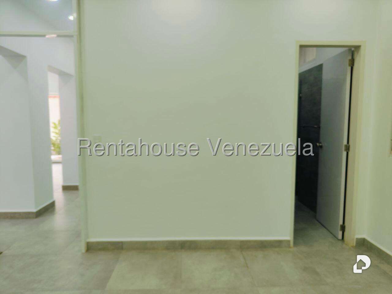 Casa en Colinas de Bello Monte, Caracas – 32