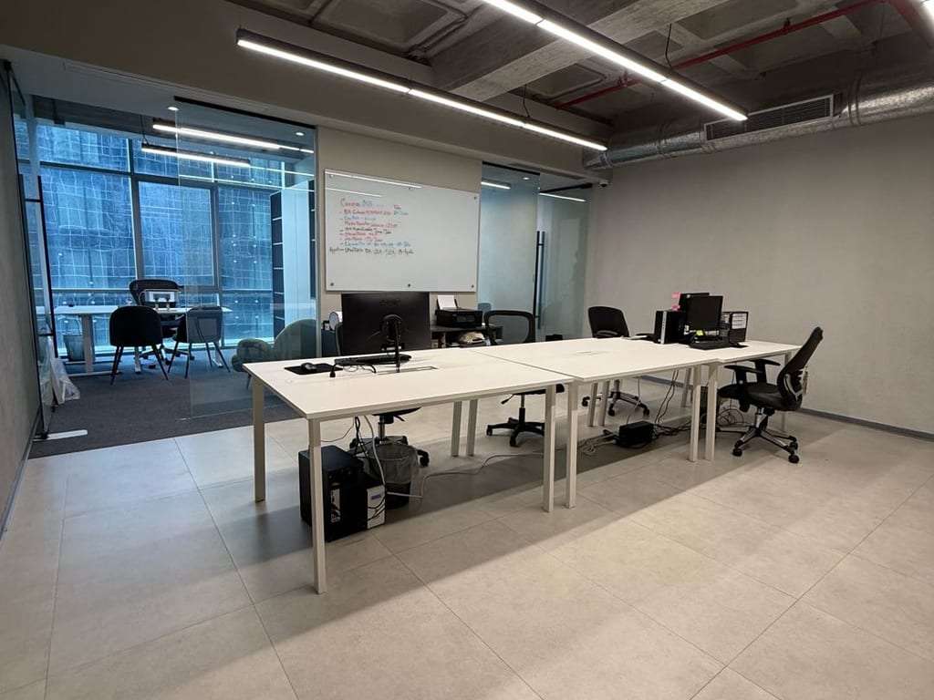 Office in Las Mercedes, Caracas - 1