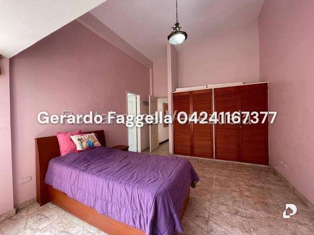 Casa en Urb. Miranda, Caracas – 19