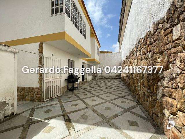 Casa en Urb. Miranda, Caracas – 24