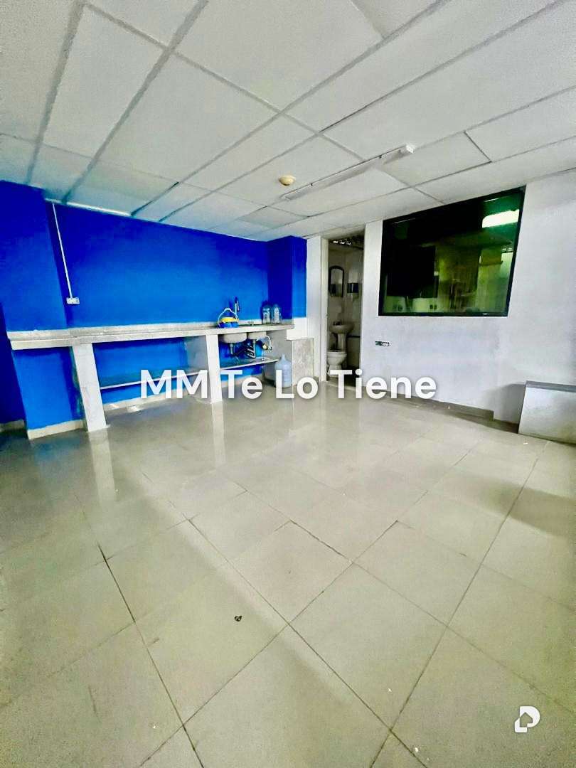Local comercial en Colinas de Bello Monte, Caracas – 8