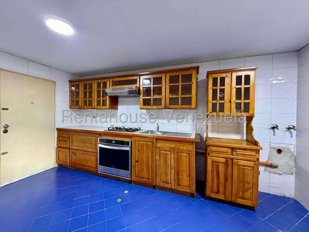 Apartamento en San Román, Caracas