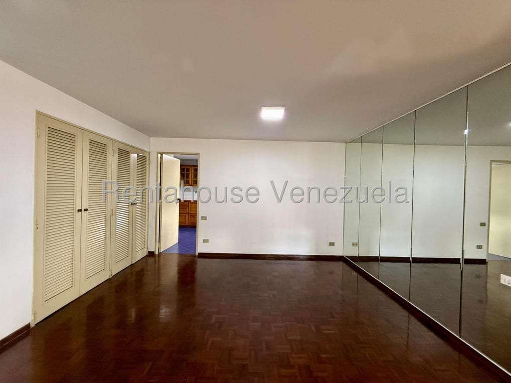 Apartamento en San Román, Caracas