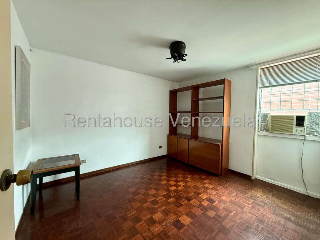 Apartamento en San Román, Caracas