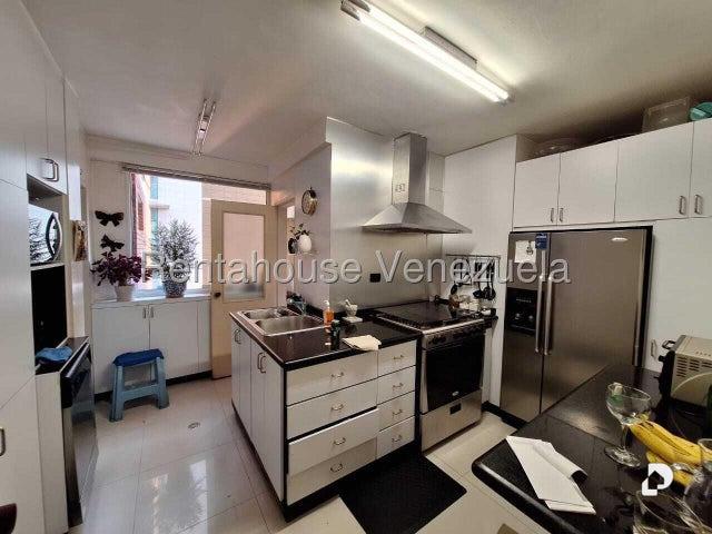 Apartamento en Campo Alegre, Caracas – 4