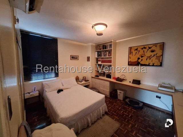 Apartamento en Campo Alegre, Caracas – 8