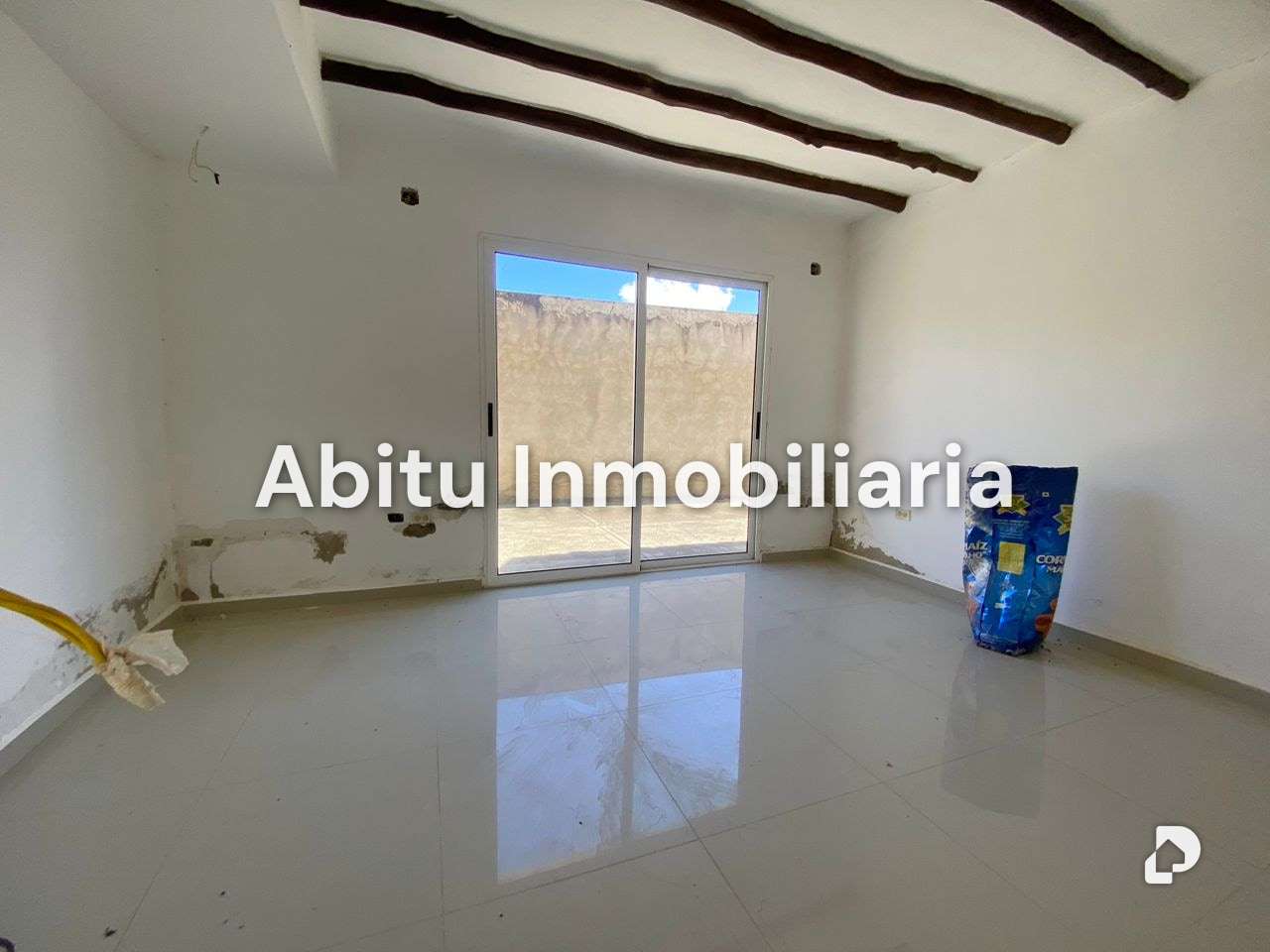 Casa en La Lagunita, Caracas – 11