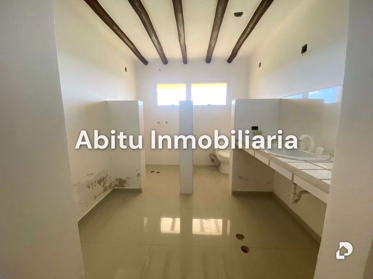 Casa en La Lagunita, Caracas – 9