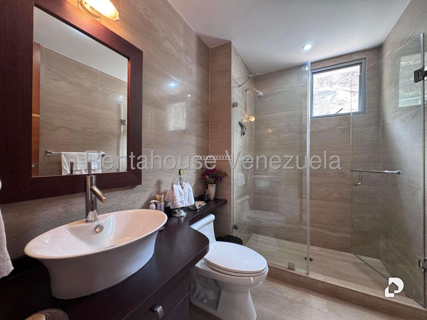 Casa en Prados Del Este, Caracas – 24