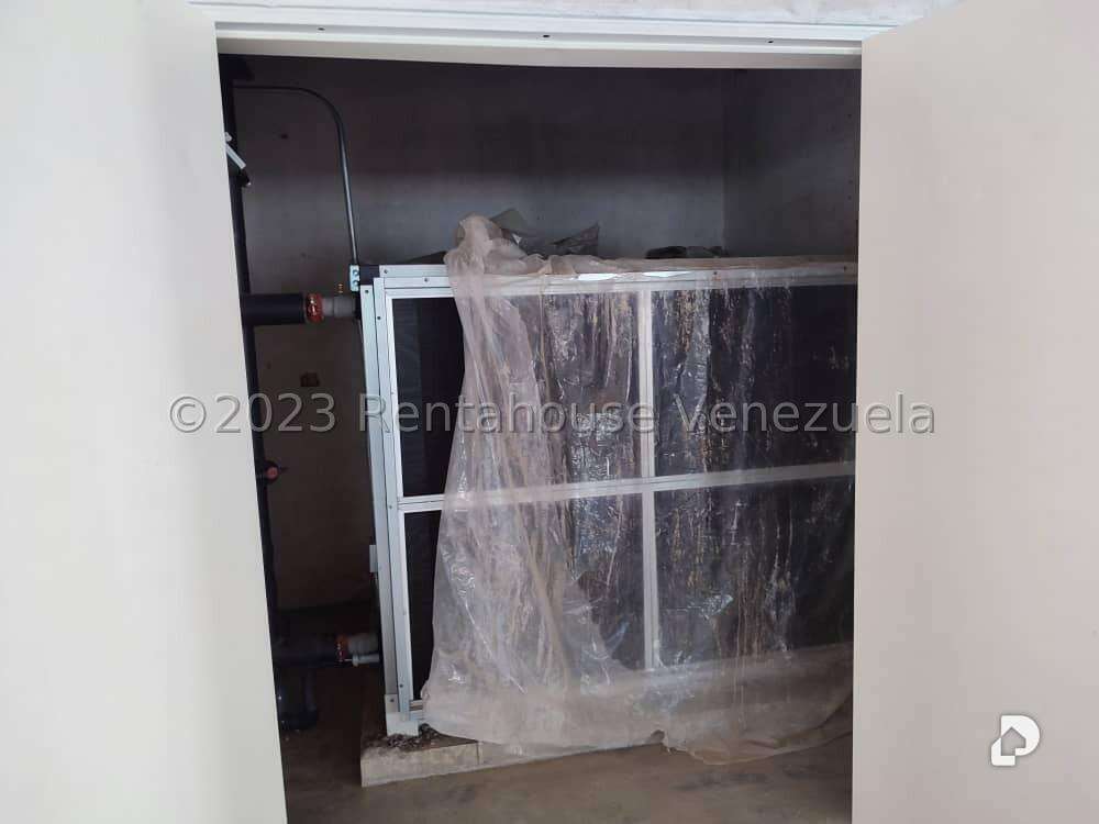 Local comercial en Boleíta Norte, Caracas – 27
