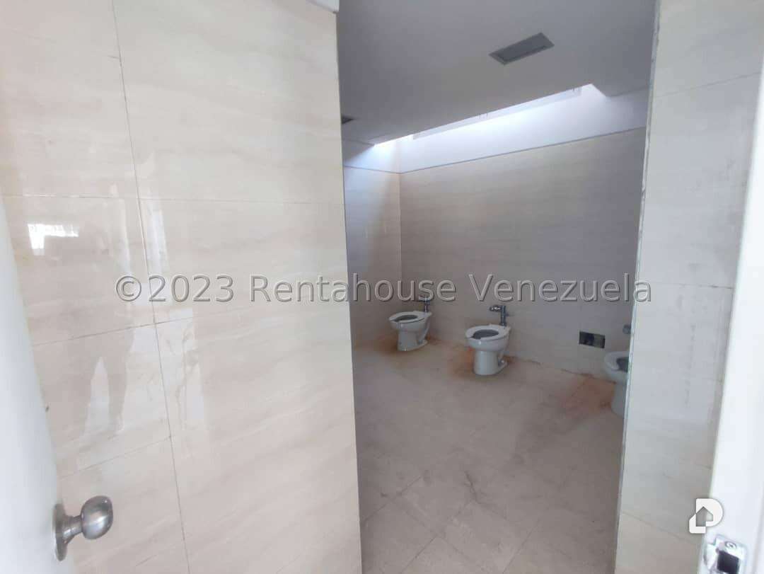 Local comercial en Boleíta Norte, Caracas – 23