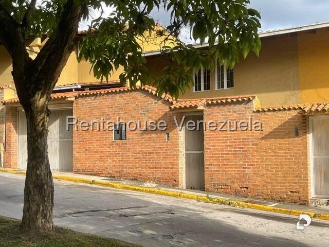 Casa en La Lagunita Country Club, Caracas – 2