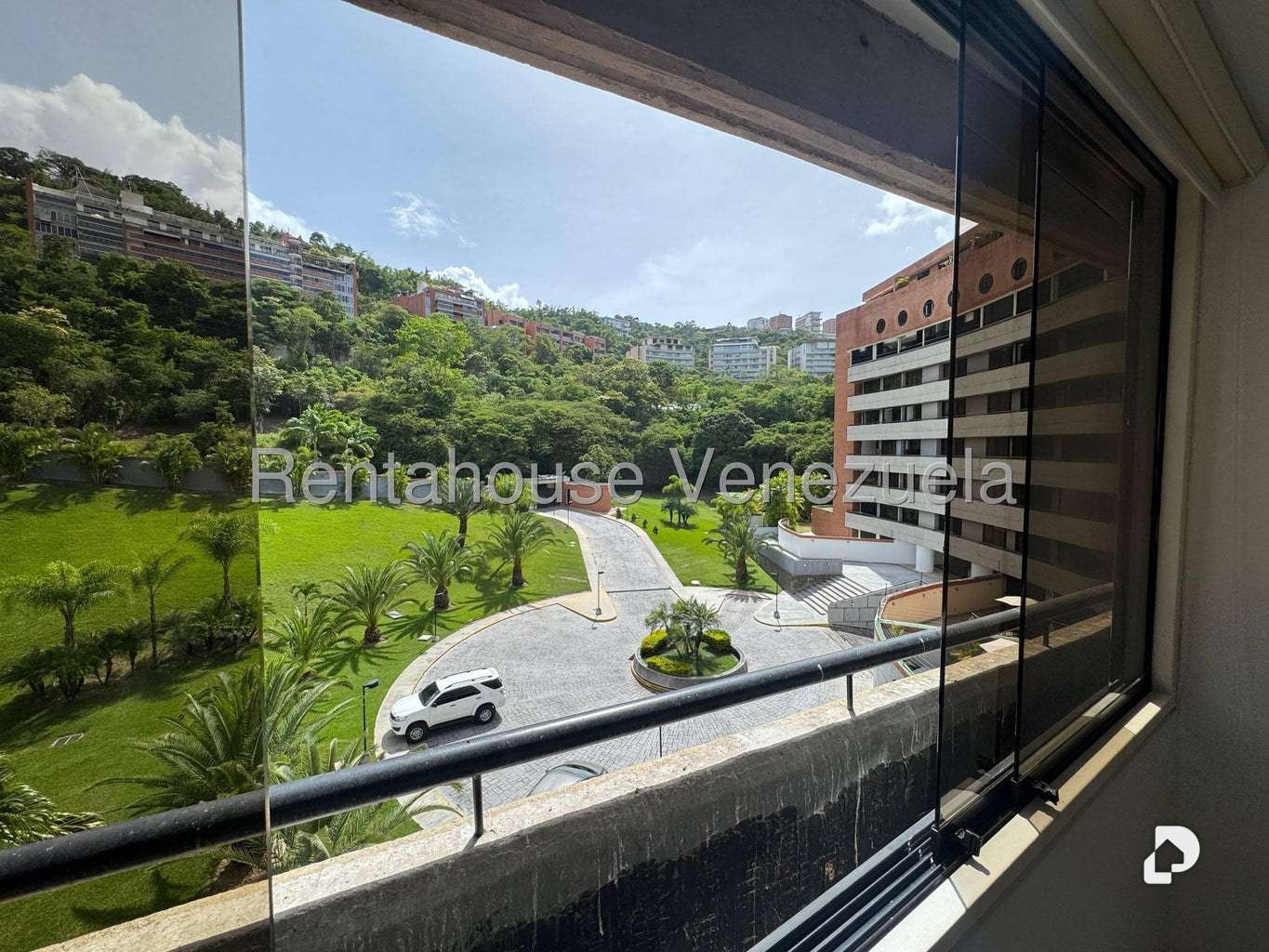 Apartment in Santa Fe Norte, Caracas – 22