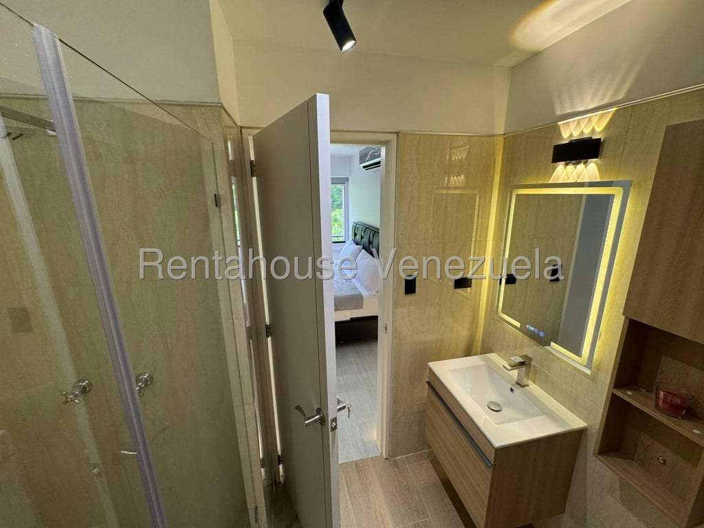 Apartamento en Santa Fe Norte, Caracas