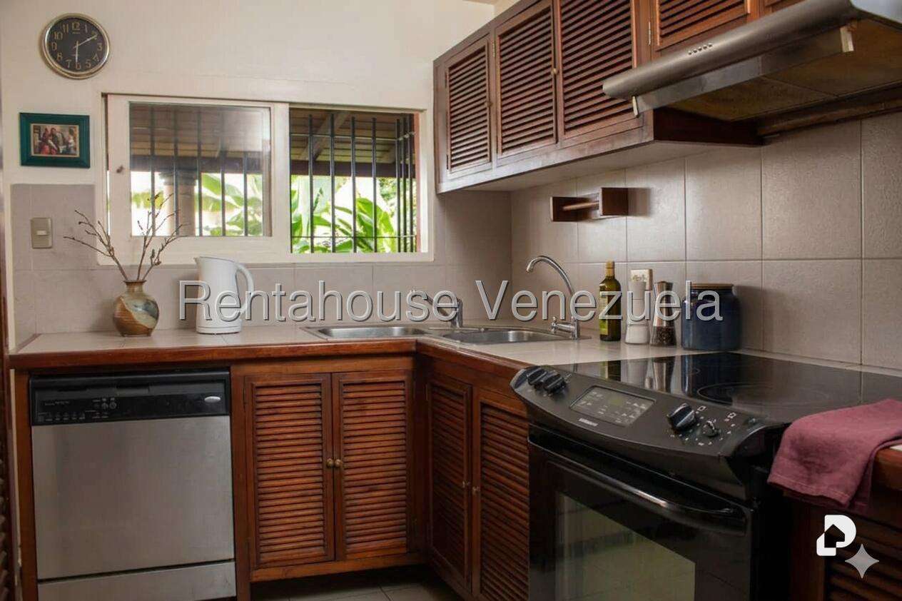 Casa en Loma Larga, Caracas – 23