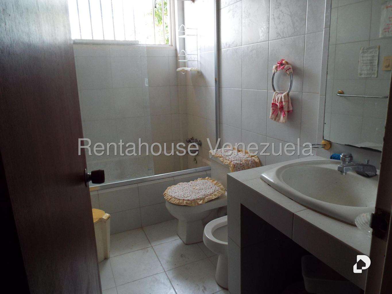 Casa en Loma Larga, Caracas – 35