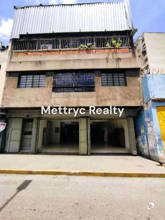 Local comercial en Av. Baralt, Caracas – 18