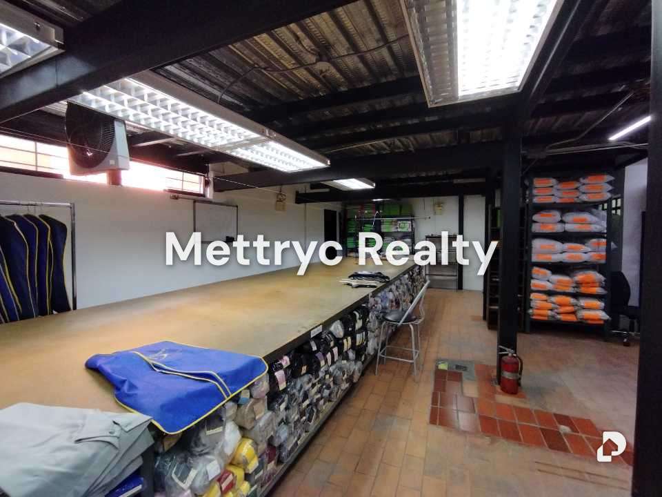 Local comercial en Av. Baralt, Caracas – 4
