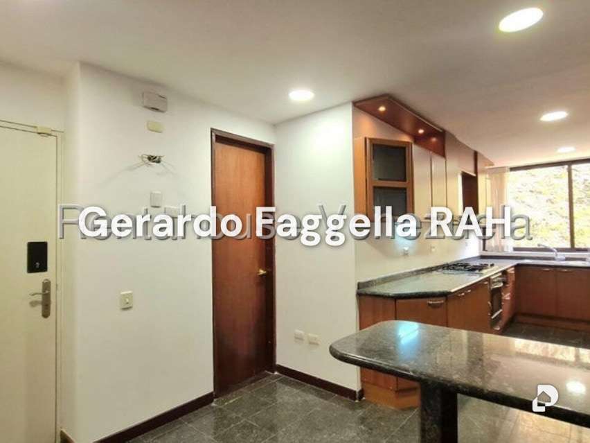Apartamento en Lomas de La Alameda, Caracas – 9