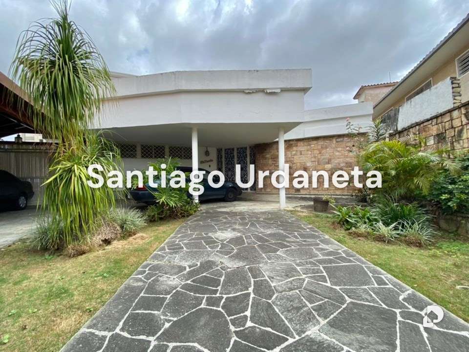 Casa en Colinas de Bello Monte, Caracas – 16
