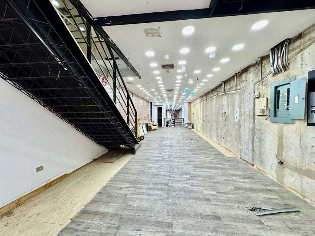 Local comercial en Caracas - 1