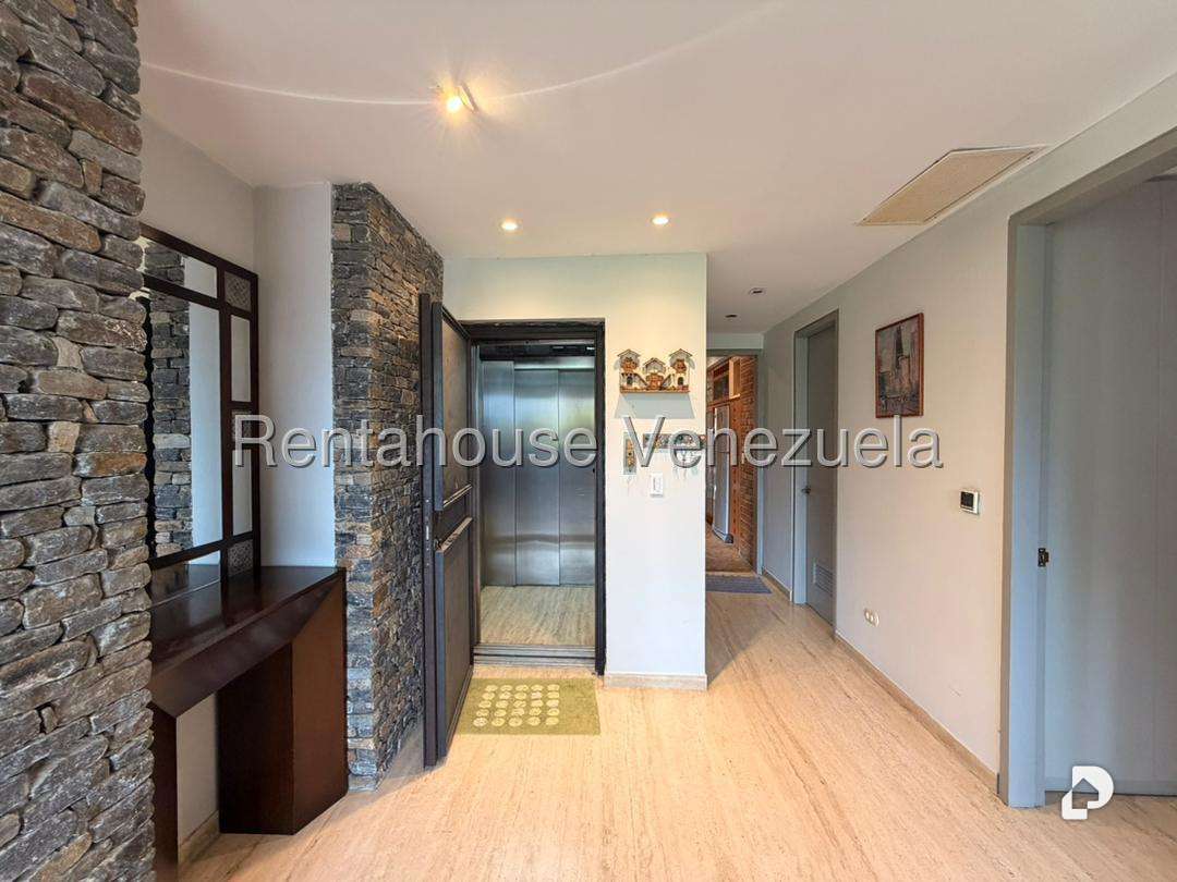 Apartamento en Los Palos Grandes, Caracas – 7