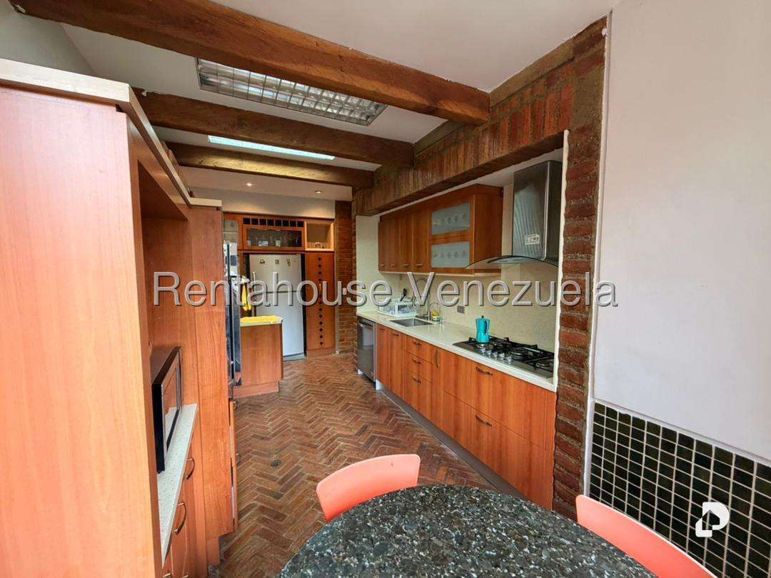 Apartamento en Los Palos Grandes, Caracas – 10