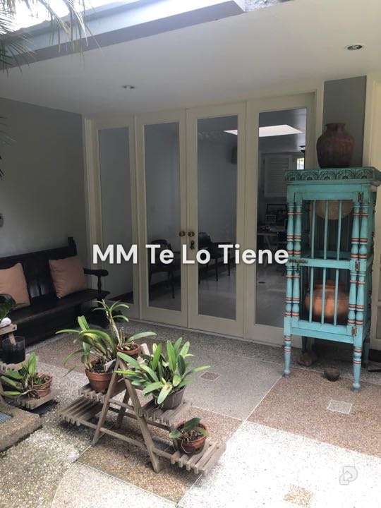 House in Altamira, Caracas – 29