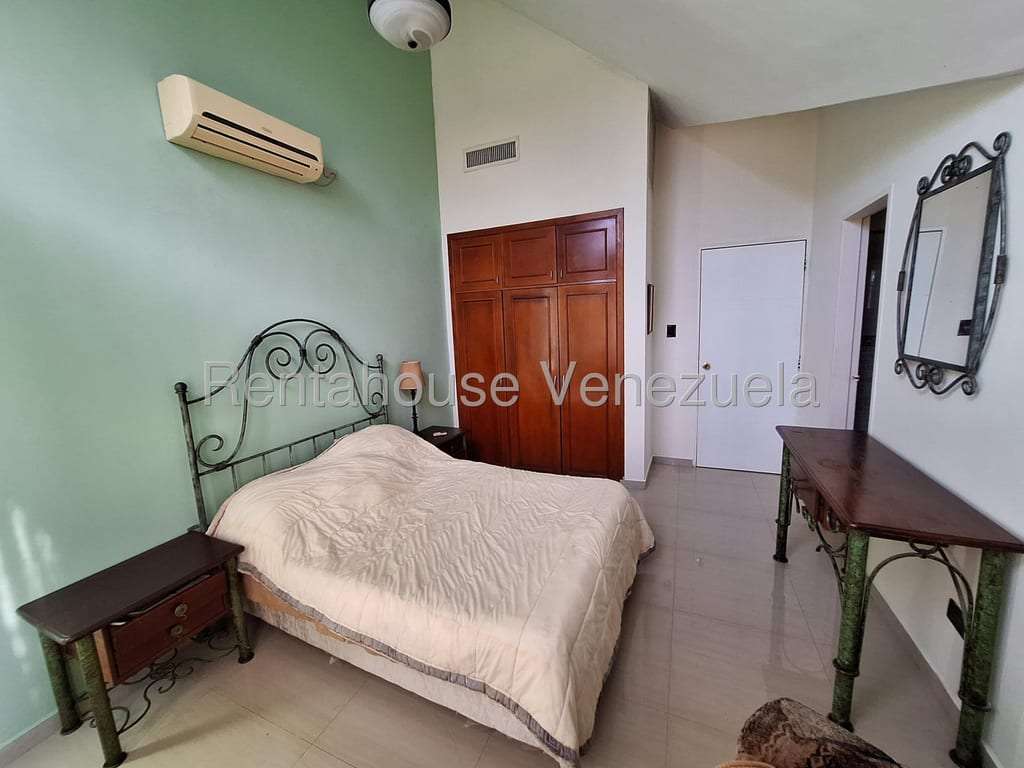 Casa en Altos de Guataparo, Valencia