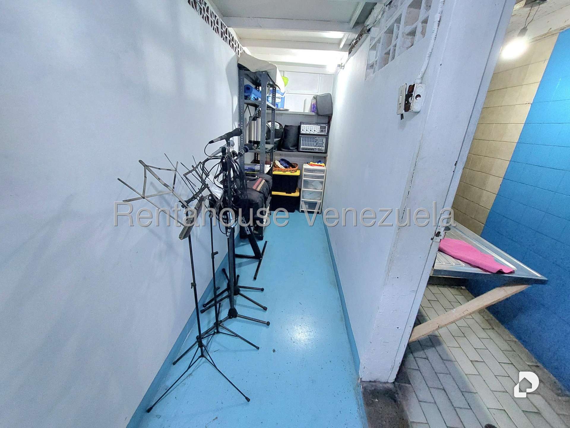 Local comercial en Bello Monte, Caracas – 20