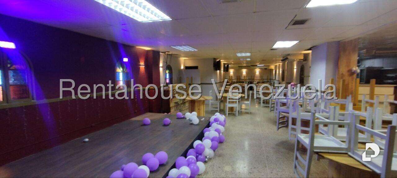 Local comercial en La Urbina, Caracas – 8