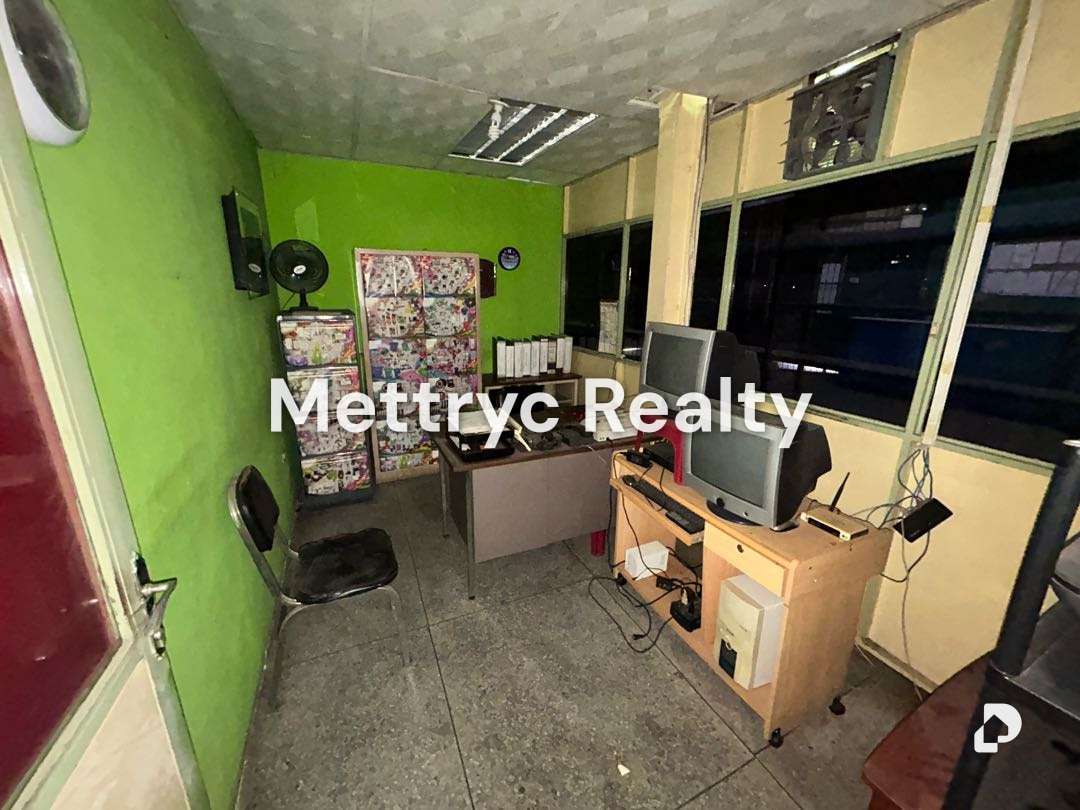 Local comercial en Casco Catedral, Valencia – 6