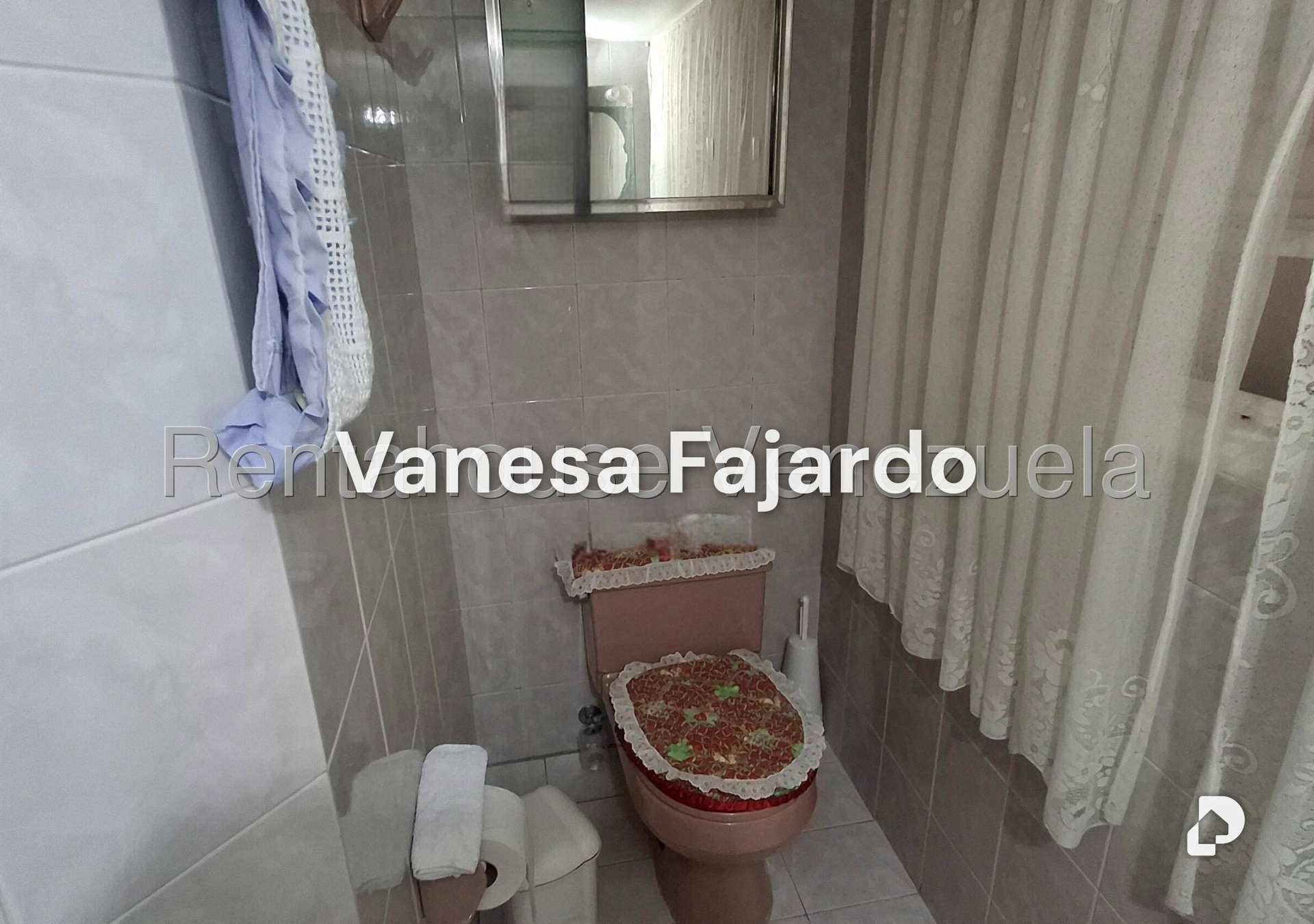 Casa en La Paz, Caracas – 29