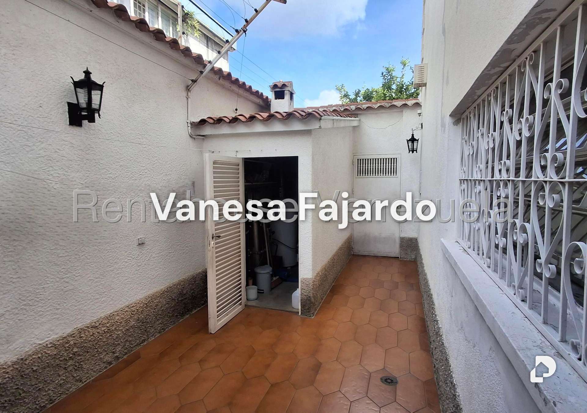 Casa en La Paz, Caracas – 27