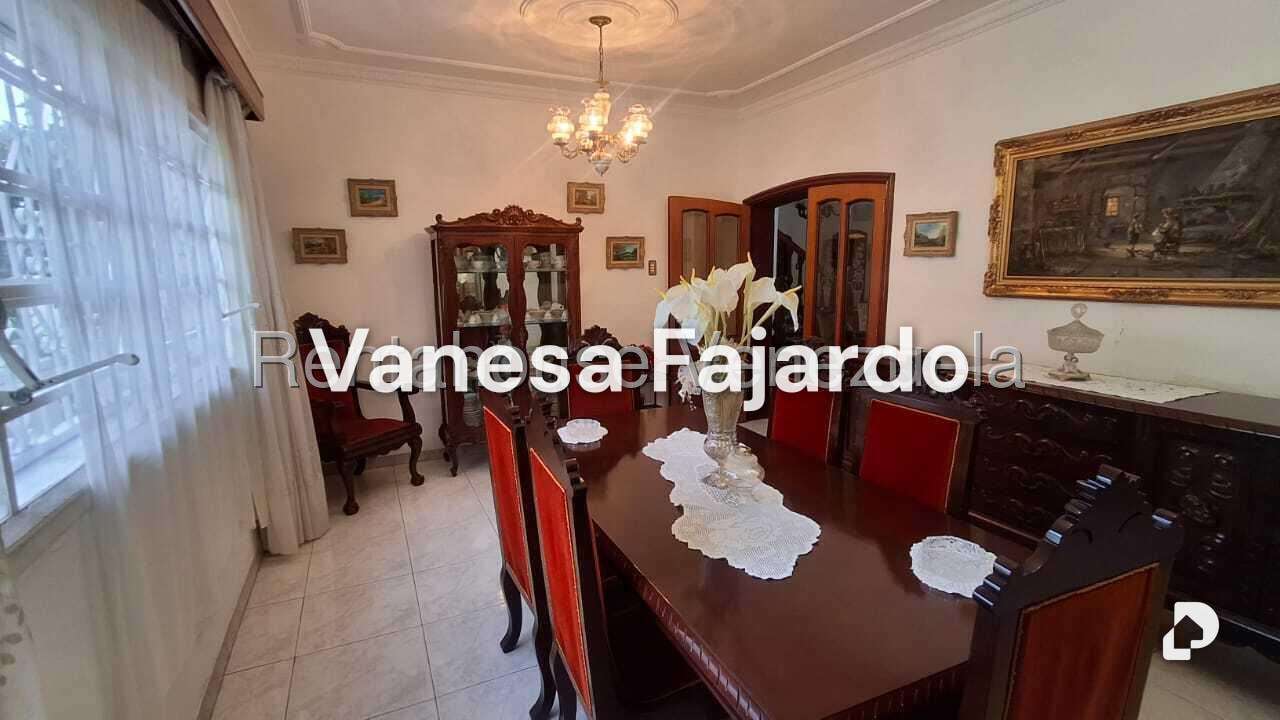 Casa en La Paz, Caracas – 17